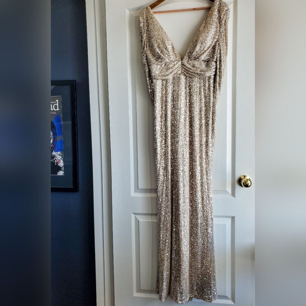 Plunging Neck V Back Sequin Gown - Picture 8 of 16